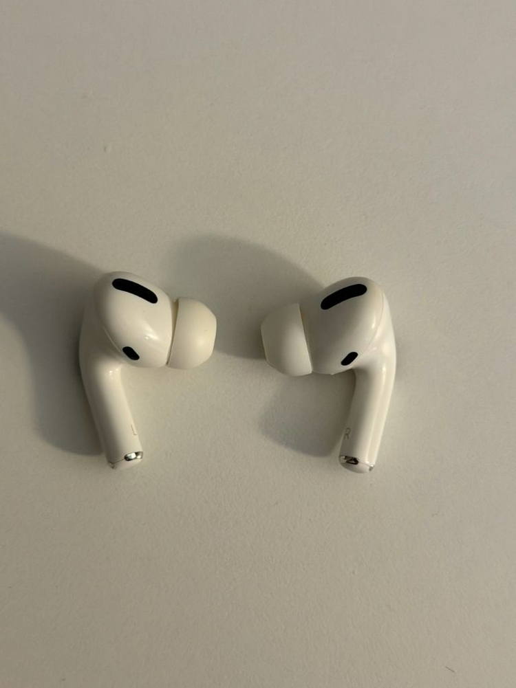 에어팟 프로 1세대 판매합니다--3