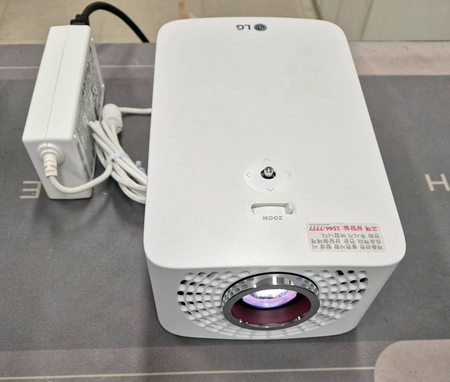 LG 미니빔 PF1500 1400안시 풀HD LED 중고빔프로젝터 (총사용 0시간)--0