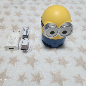 네이버 클로바 AI 스피커 .블루투스가능 .한정판미니언즈.파손없음.작동이상없음.충전기포함.NL-S220KRL