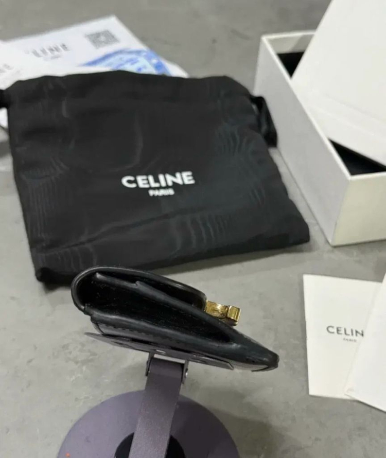 [정품][풀구성]셀린느 트리옹프 플랩 카드지갑 블랙--6