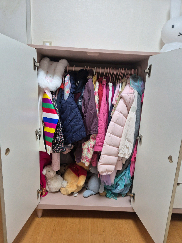 비아인키노 키즈 옷장 2개와 거울 세트--4