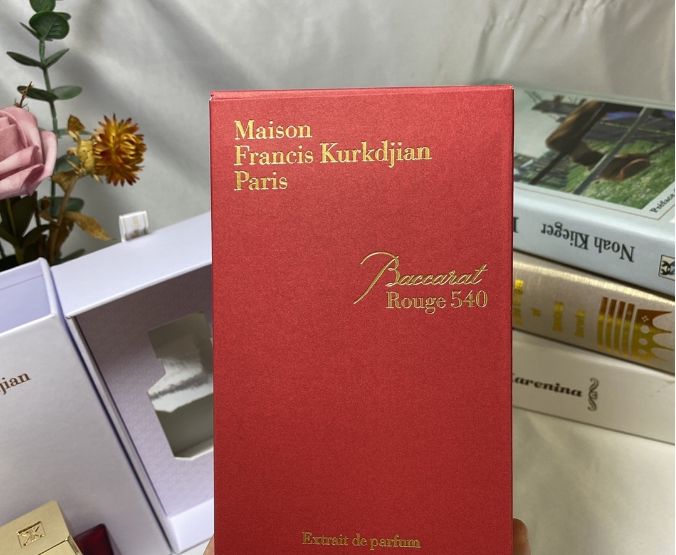 메종 프란시스 커정 바카라 루쥬 540 엑스트레 드 퍼퓸 70ml 공용향수 이미지