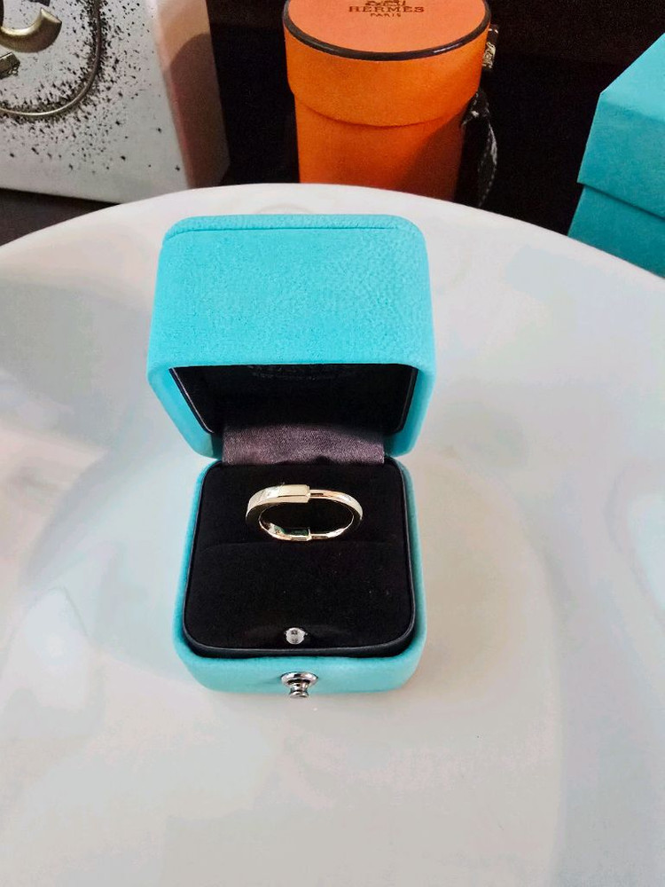 (설 특가 110만원 → 98만원) 티파니앤코 락 링 반지 18k 옐로골드 (국내 정품) Tiffany & Co.--5