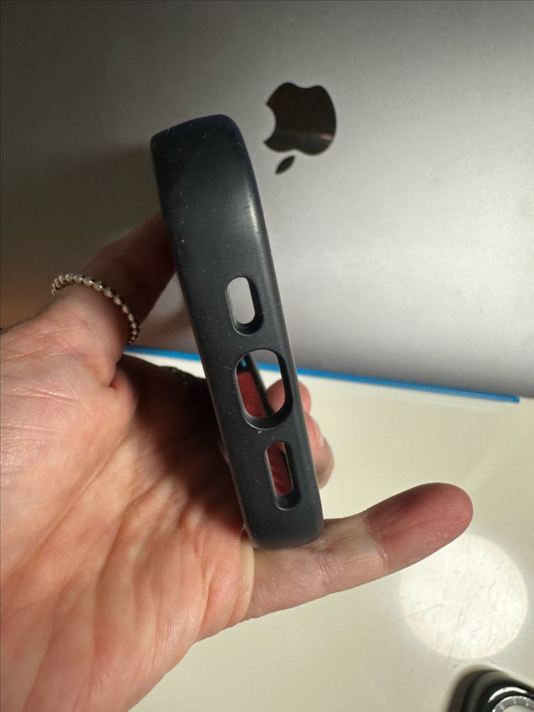 (상태A)케이스티파이x메종키츠네 콜라보 아이폰 14프로--5