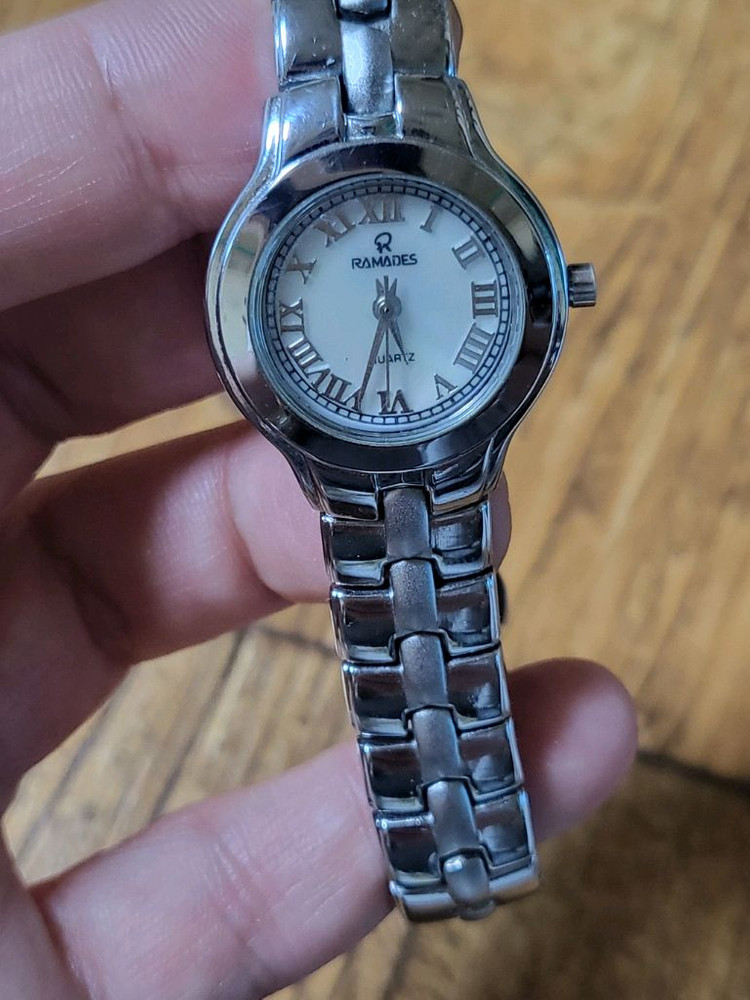 레마르크스 여성용 메탈 시계--2