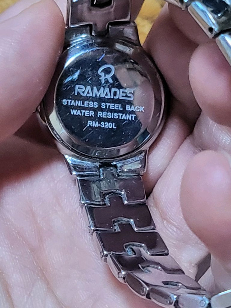 레마르크스 여성용 메탈 시계--3