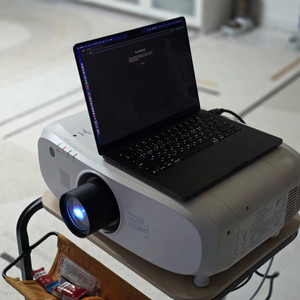 파나소닉 PT-EX610 프로젝터 판매합니다