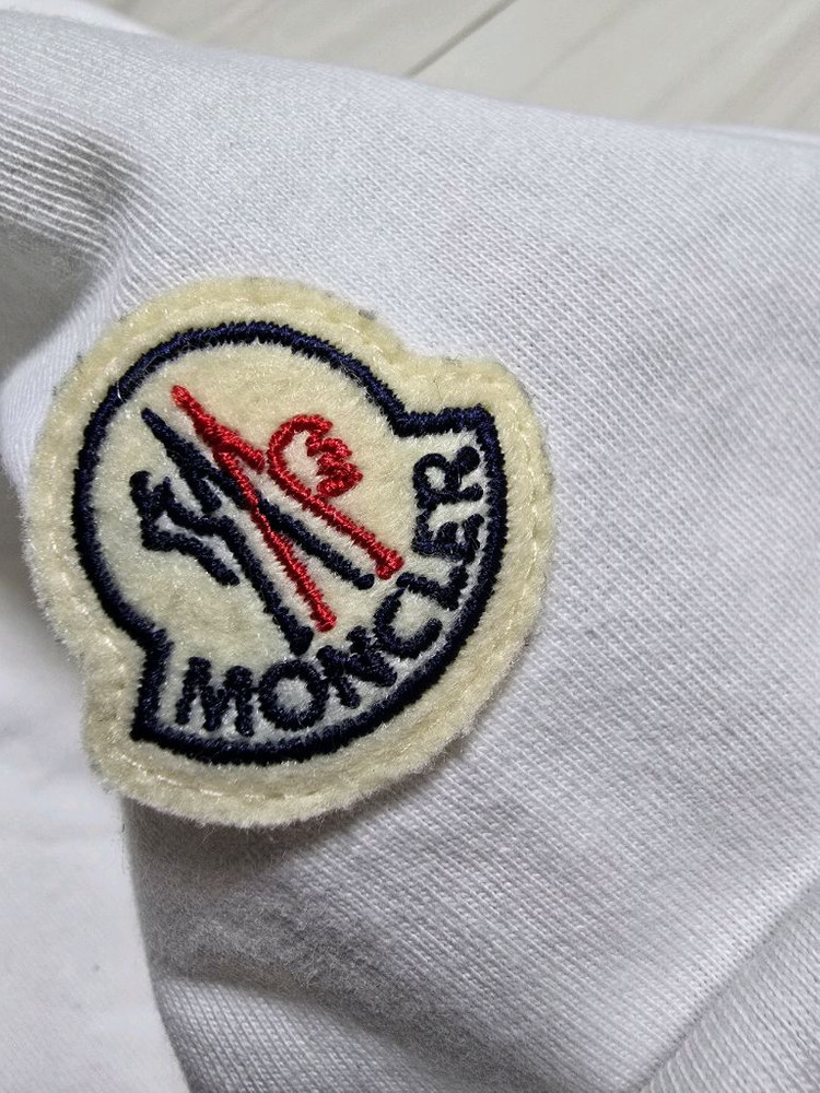 몽클레어 넥 로고 레터링 반팔티셔츠 L 정품 운포--6