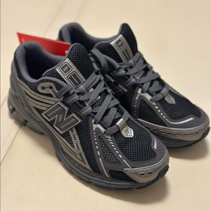 뉴발란스 M1906RES (팬텀블랙) 240 새상품