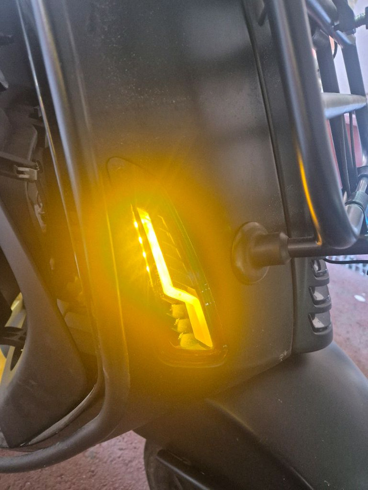 베스파 프리마베라/스프린트 전,후면 시그널 방향지시등(깜빡이) 이미지