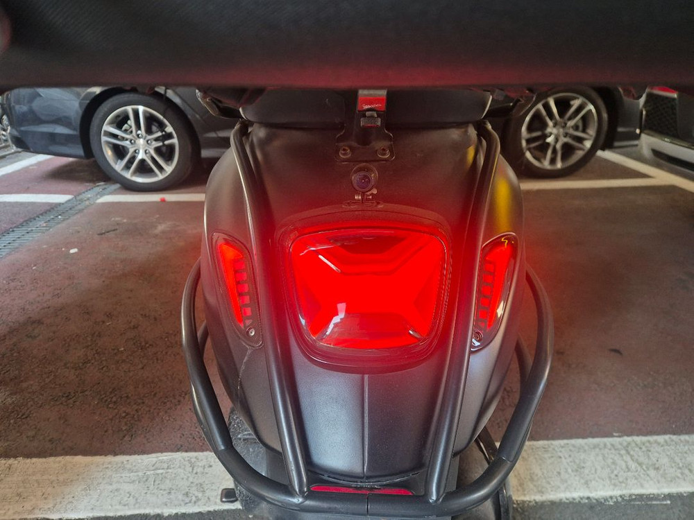 베스파 프리마베라/스프린트 전,후면 시그널 방향지시등(깜빡이) 이미지