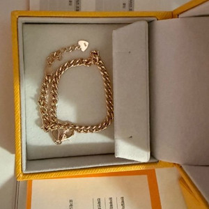 로제도르 로렐팔찌