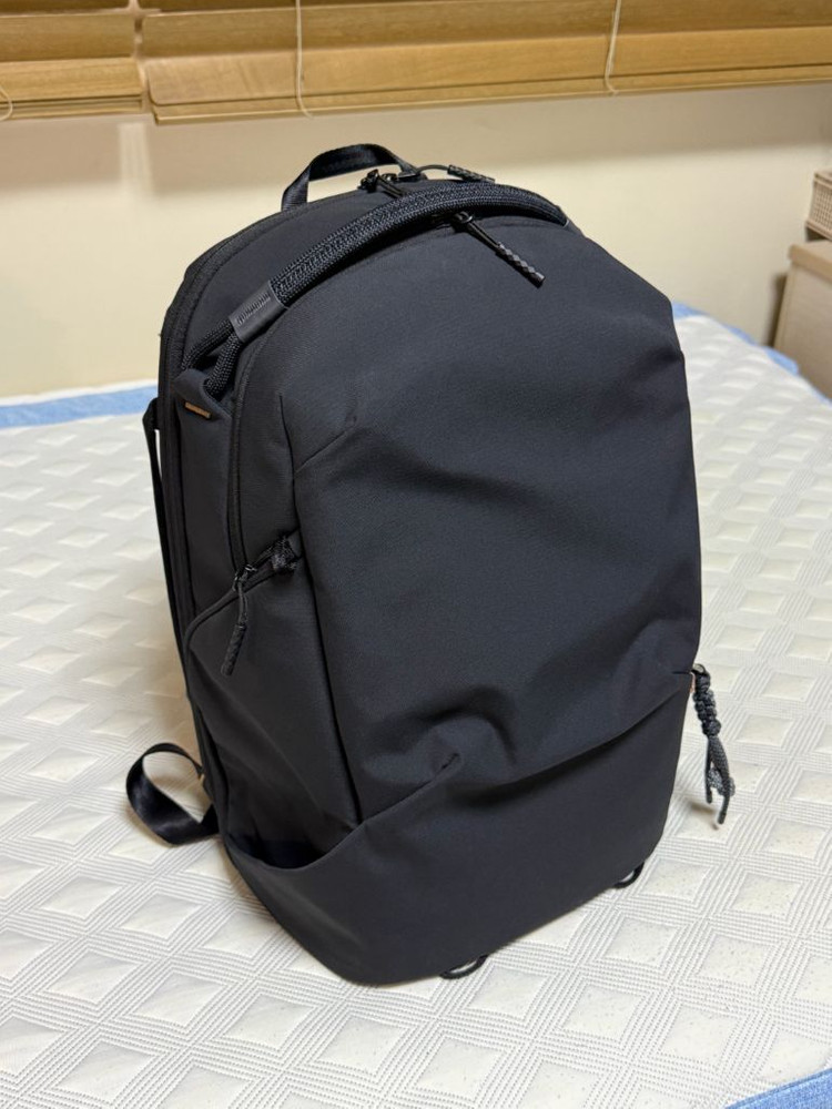 피지테크 원고 라이트 백팩 블랙 22L--1