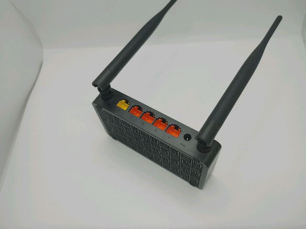 ipTIME N604 Black 유무선 공유기 + 랜선--1