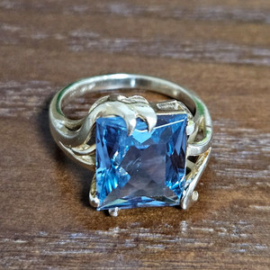 1960년대 영국 10k 런던블루토파즈 반지