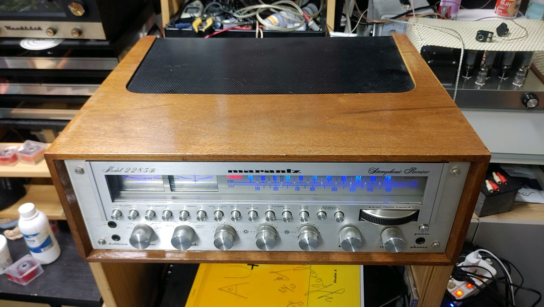 마란츠 2285B 스테레오 리시버 앰프 이미지