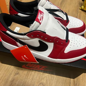 나이키 조던1 로우 시카고 285