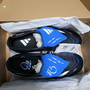 아디다스 프레데터 벨링엄 TF 풋살화 판매합니다