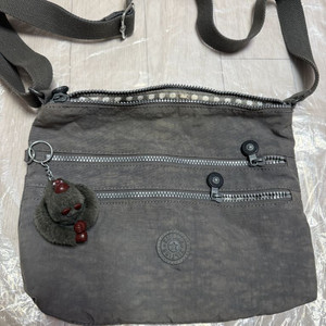 키플링 크로스백