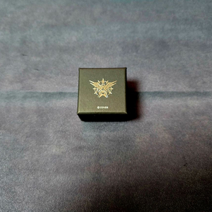 홀로라이브 홀록스 데뷔기념 뱃지 판매합니다