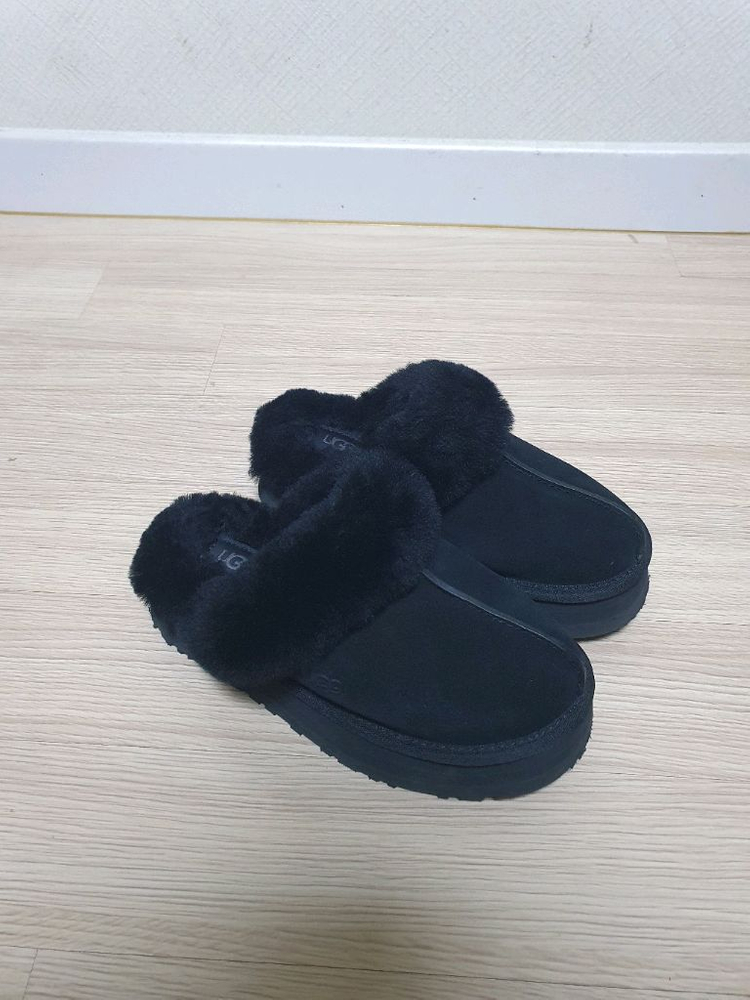 어그 디스케트 털 슬리퍼 225~230 이미지