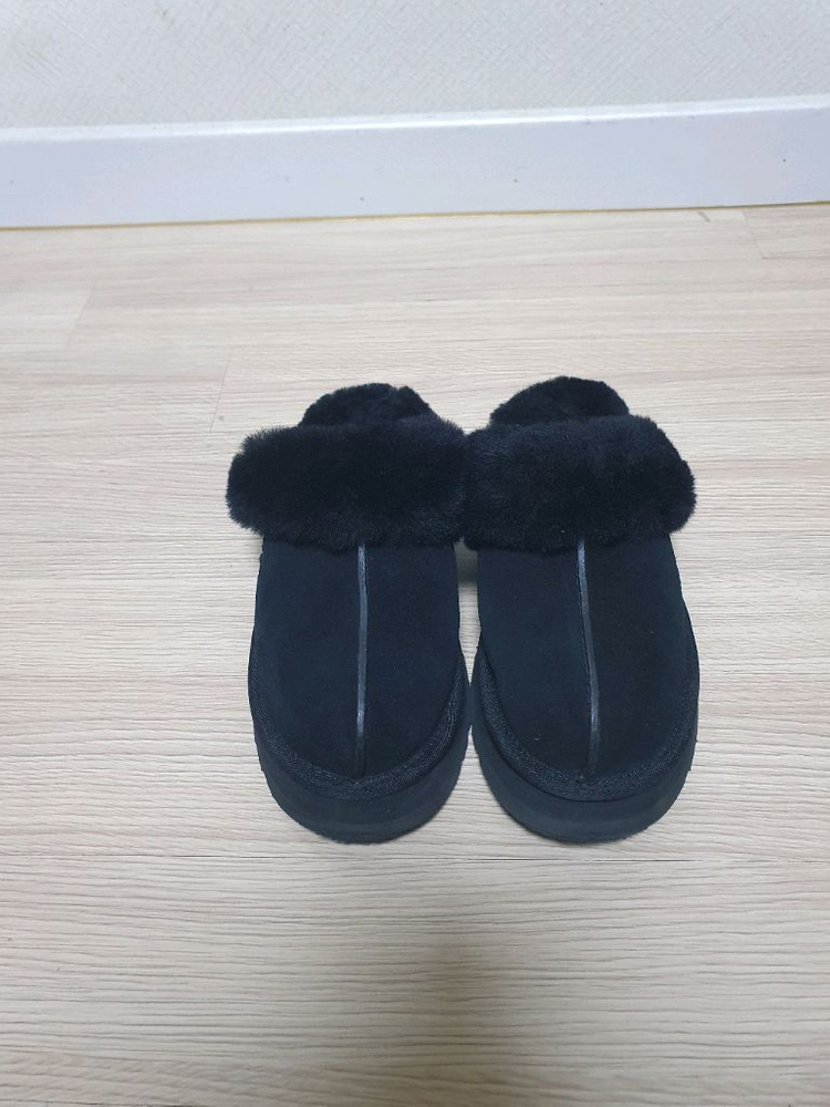 어그 디스케트 털 슬리퍼 225~230 이미지