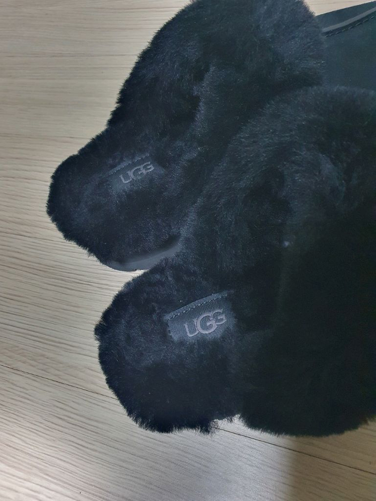 어그 디스케트 털 슬리퍼 225~230 이미지