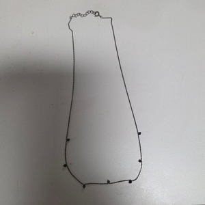 블랙 스피넬 포인트 목걸이