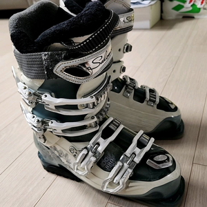 살로몬 스키부츠 240-245