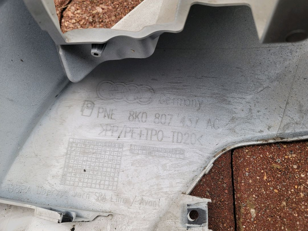 아우디 A4 앞 범퍼 B3 3세대 범퍼아우디 A4 앞범퍼 범퍼OIO 53 30 71 66 이미지