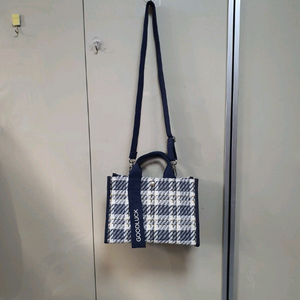 미사용 스퀘어 트위드 미니 토트 텀블러백/8천원