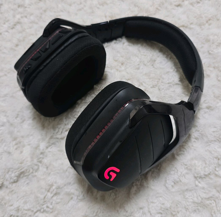 로지텍 G933 Artemis Spectrum 게이밍 헤드셋--2