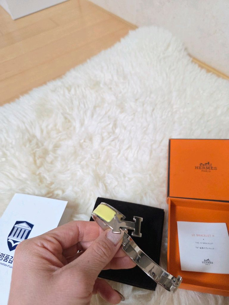 에르메스 클릭아슈 팔찌 PM 옐로우 색상 은장, 감정서 포함 이미지