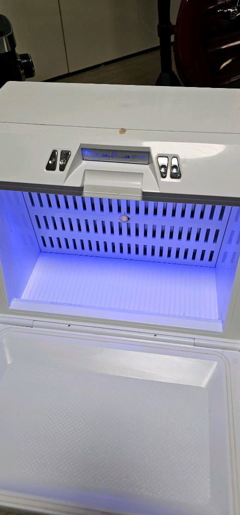 아맥스 미쉘 화장품 냉장고--1