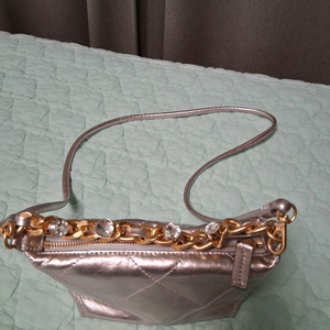 오즈세컨 큐빅 크로스백 팝니다