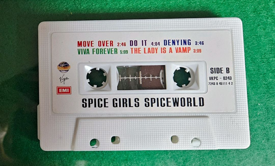 스파이스걸스(Spice girls) 2집 테이프 판매합니다.--1