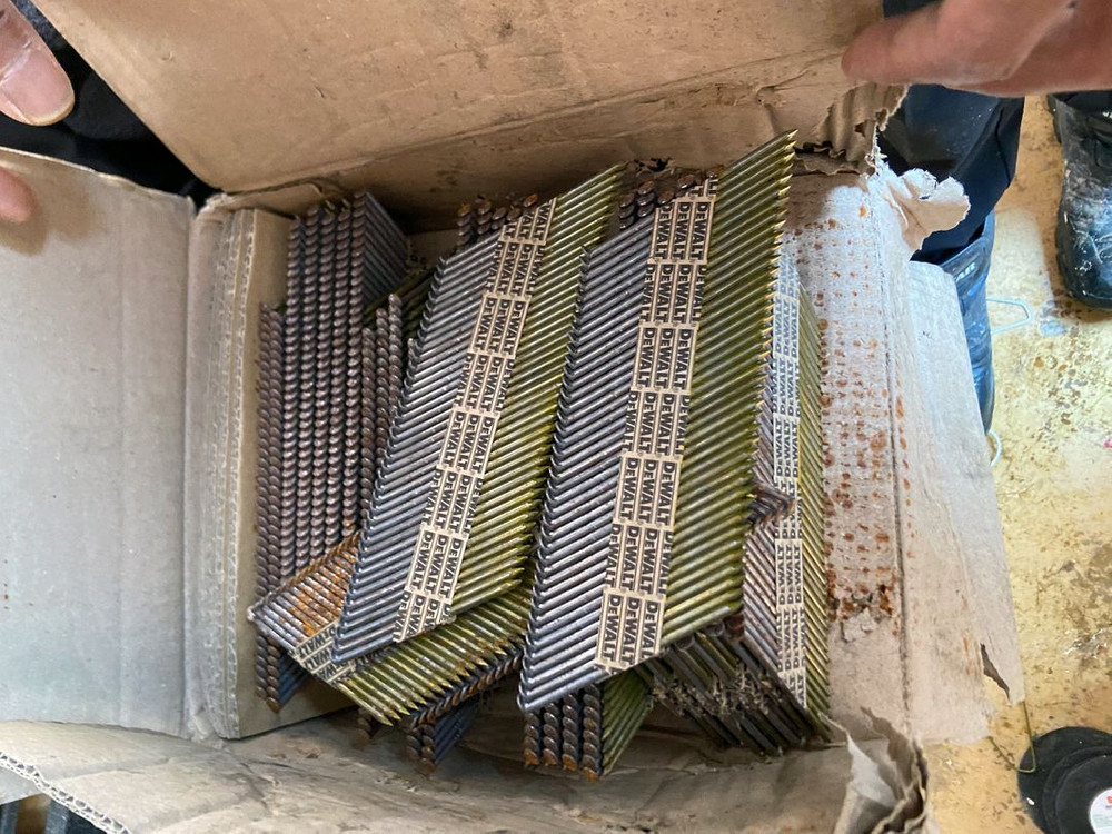 디월트 타정기 DCN692 전동 타카 네일러--4