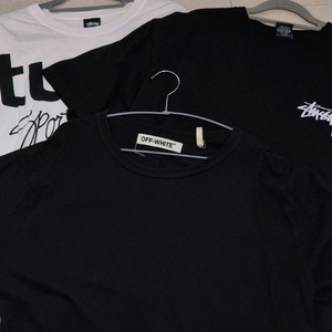 발렌시아가 슈프림 오프화이트 스투시 우영미 반팔티 급처 이미지