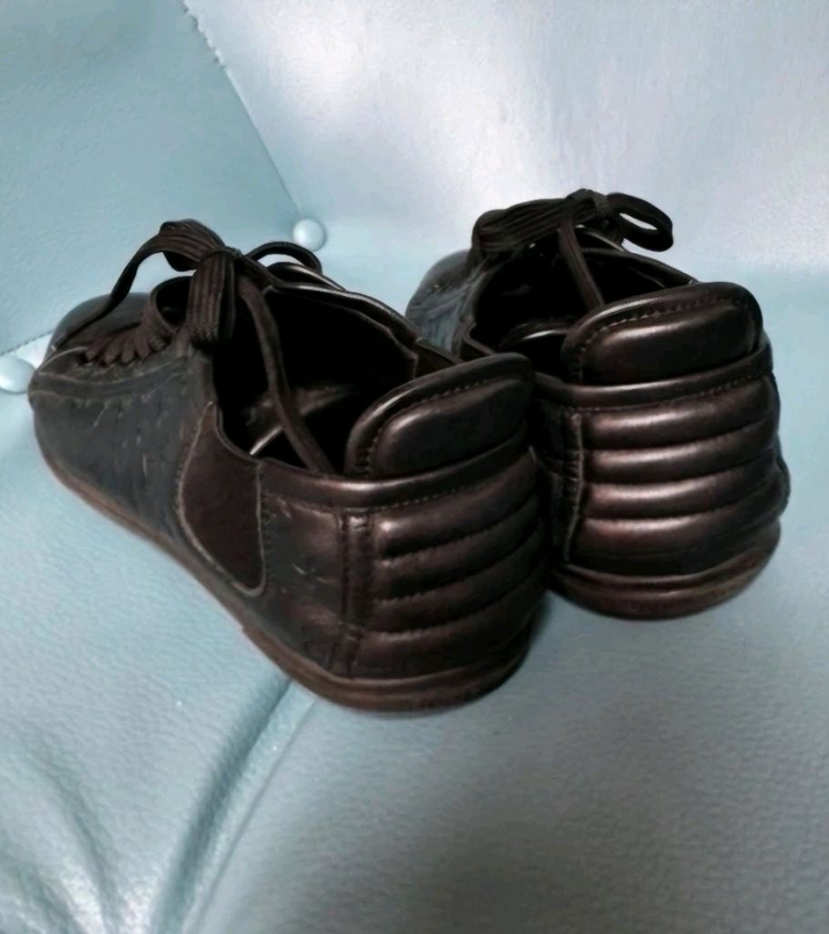 루이비통 블랙 모노그램 스니커즈 블랙 이미지