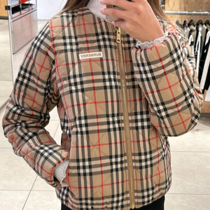 정품 ) 버버리 키즈 12y 노바체크 경량 패딩