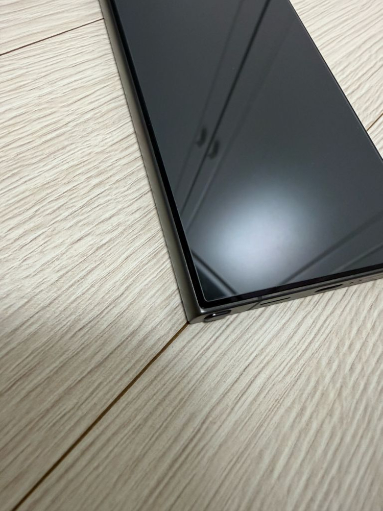 갤럭시 S24 울트라 256GB 티타늄블랙--5