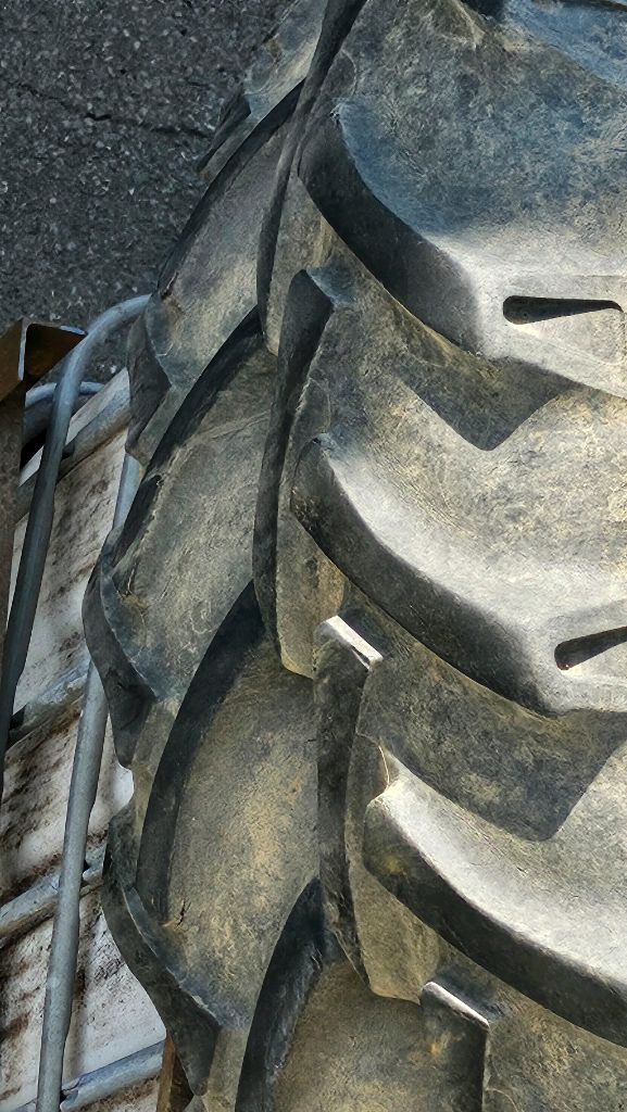 트렉터 소폭타이어--2