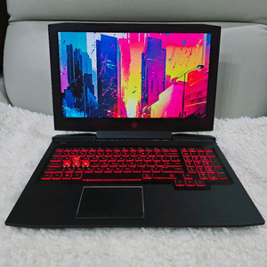 15인치 i7 고성능 게이밍 노트북(램16GB,1.25TB,신품배터리)