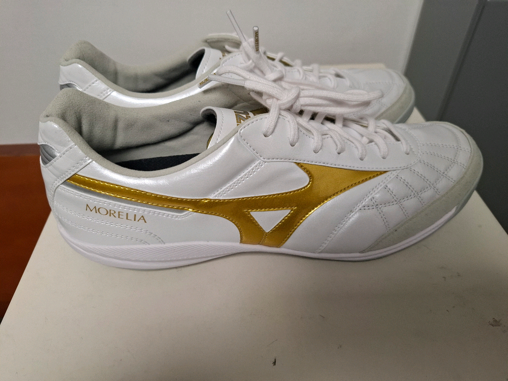 [새제품] 미즈노 풋살화 모렐리아 살라 재팬 TF 265 화이트/골드--4
