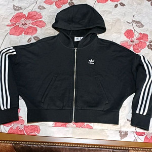 아디다스 오버핏 크롭후드집업 85 여성55 가슴67 기장50