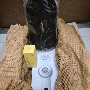 [박스미개봉 정품] 메디큐브 에이지알 울트라튠 40.68 풀박스 새상품