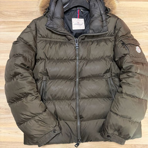 몽클레어 마르크 카키 3size