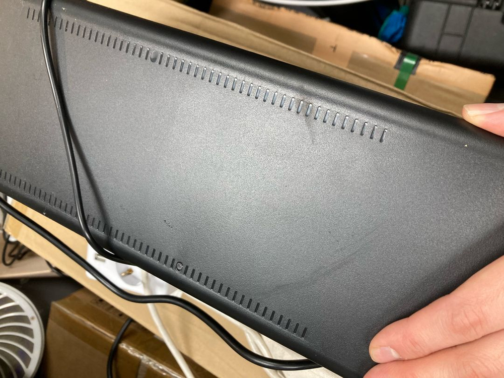 APC BX1600MI-GR UPS--1