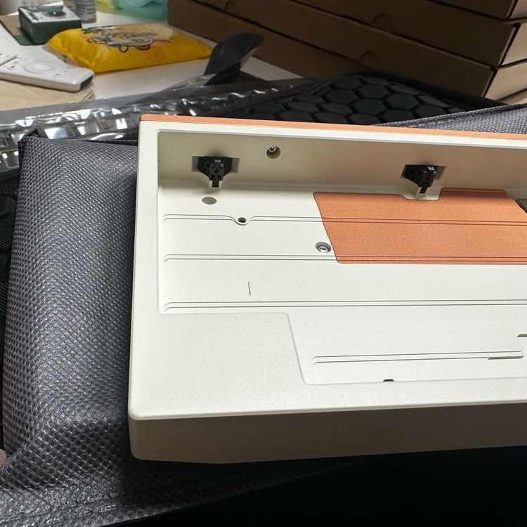 mode tempo cream 모드 템포 크림 팝니다.(커스텀키보드)--1