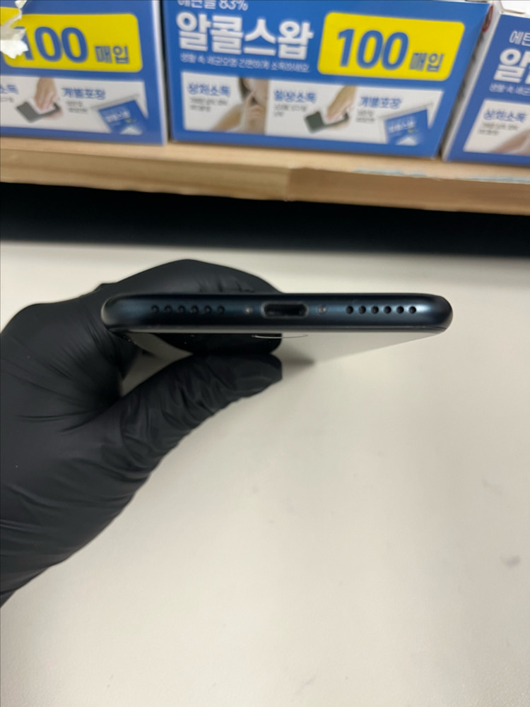 아이폰Se3 64G 미드나이트 SSS급--3